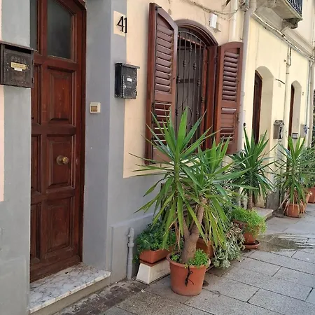 Restituta Cozy Cagliari